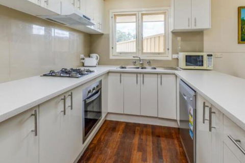 Beautiful Deluxe Family Friendly Holiday House - New South Wales Tourism  5