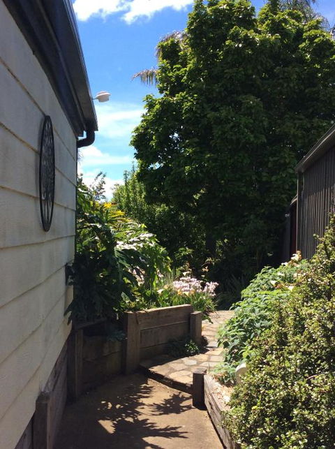 A Suite Spot In The Hills - New South Wales Tourism  3