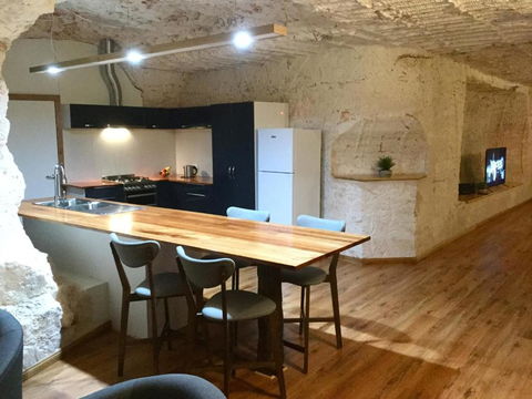Dug Out B & B Apartments - New South Wales Tourism  1