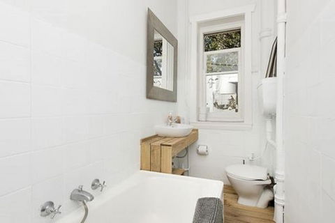 Bondi Beach Gorgeous Apartment H323 - New South Wales Tourism  6