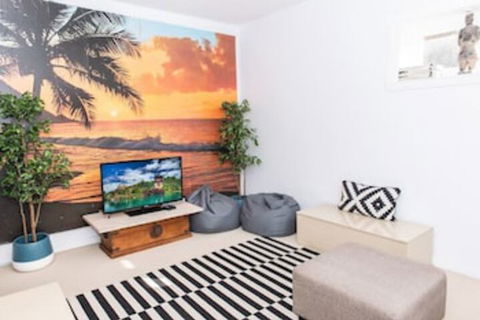 Bondi Beach Gorgeous Apartment H323 - New South Wales Tourism  0