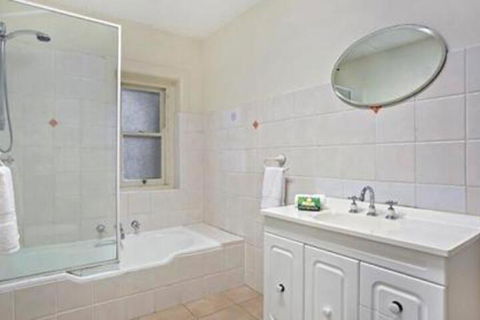 Apartment West Esplanade MAN93 - New South Wales Tourism  0
