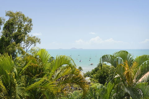 Airlie Harbour 3 Bedroom Apartment - New South Wales Tourism  0