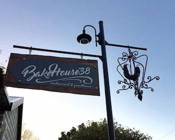 Bakehouse '38 Restaurant & Guesthouse - New South Wales Tourism  1