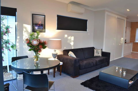 Aroha - New South Wales Tourism  3