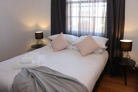 Guildford Hotel - New South Wales Tourism  6