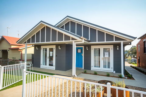 Kirsten Accommodation Parkes - New South Wales Tourism  1
