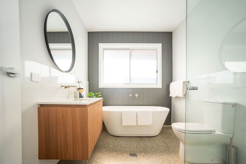 Kirsten Accommodation Parkes - New South Wales Tourism  4