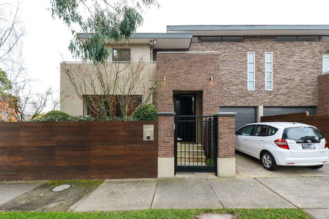 BOUTIQUE STAYS - Maple On Kent - New South Wales Tourism  5