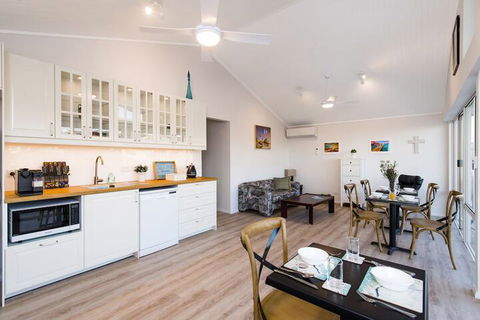 North Beach Bed And Breakfast - New South Wales Tourism  2