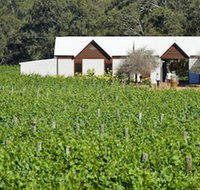 Vineyard Cottage at Upper Reach Winery - New South Wales Tourism 