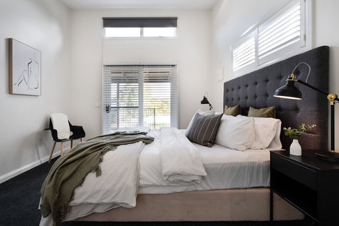 Oblique - New South Wales Tourism  1