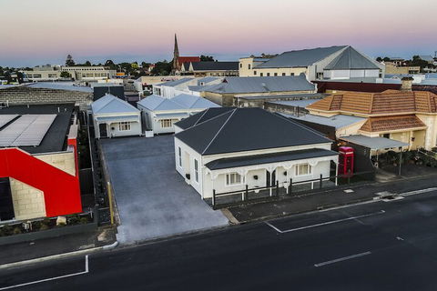Aloha Luxury Central Apartments - New South Wales Tourism  2