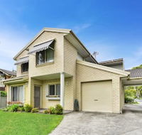 Annes Beach Getaway - New South Wales Tourism 