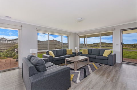 Ocean Break - New South Wales Tourism  3