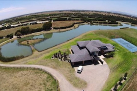 Jolong Park Clubhouse - New South Wales Tourism  1