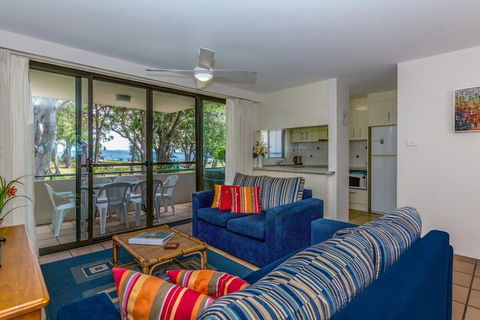 Mistral Court Unit 2 / 17 Mistral Close - New South Wales Tourism  0