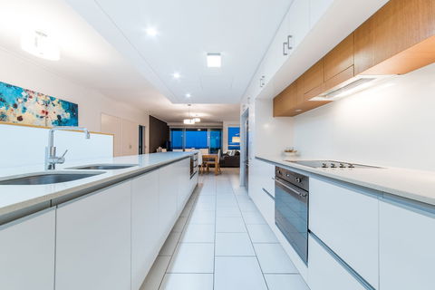 Peninsula 3 Bedroom Apartment - New South Wales Tourism  4