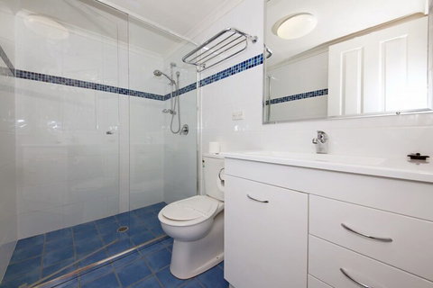 Bay Parklands Unit 22 / 2 Gowrie Avenue - New South Wales Tourism  1