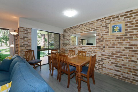 Bay Parklands Unit 22 / 2 Gowrie Avenue - New South Wales Tourism  5