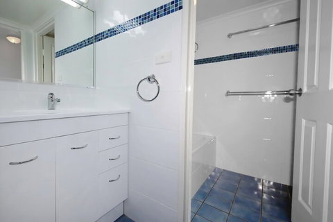 Bay Parklands Unit 22 / 2 Gowrie Avenue - New South Wales Tourism  0