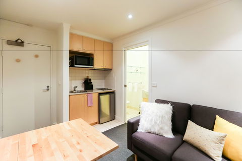 WILLOW, Carlton Studio Apartment - New South Wales Tourism  1
