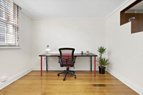 HELENA, 2BDR Fitzroy House - New South Wales Tourism  0