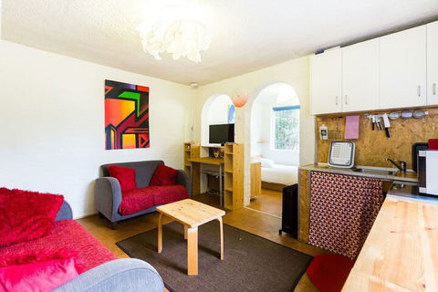 REID, Fitzroy Studio Apartment - New South Wales Tourism  2