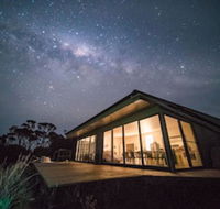 Sawyers Bay Shacks - New South Wales Tourism 