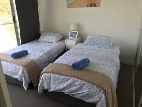 Marina View Apartment On The Maribyrnong River, Melbourne - New South Wales Tourism  6
