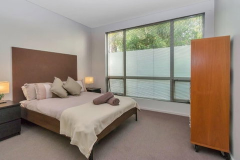Contemporary Townhouse In Adelaide City - New South Wales Tourism  2