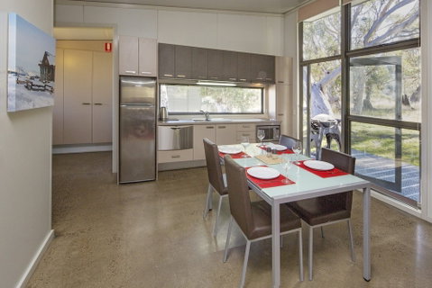 Ecocrackenback 11 'Sustainable Chalet Close To The Slopes.' - New South Wales Tourism  4
