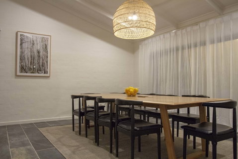 Balgownie Estate Winery Retreat & Restaurant - New South Wales Tourism  0