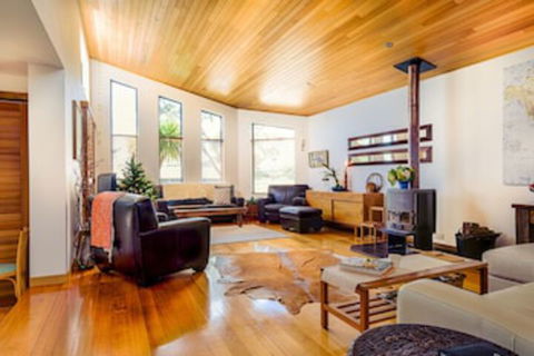 Ulverstone Boutique Accommodation - New South Wales Tourism  0