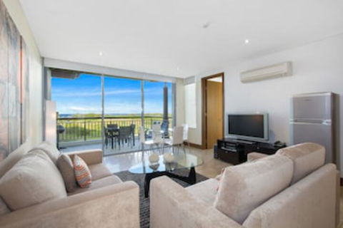 Luxury 2 Bed Apartment Located In The Santai Resort - New South Wales Tourism  0