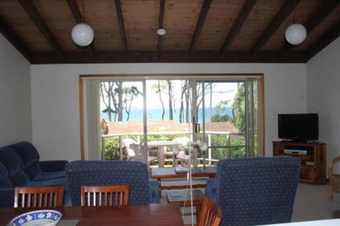 Coastal Retreat Unit 5 - New South Wales Tourism  2