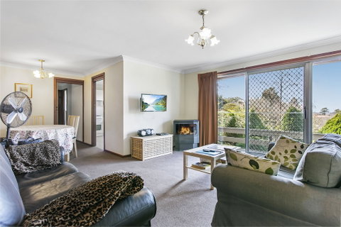 Wentworth Rose - New South Wales Tourism  1