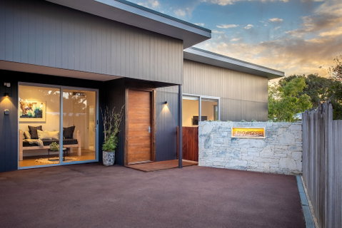 Yallingup Beach Home - New South Wales Tourism  0