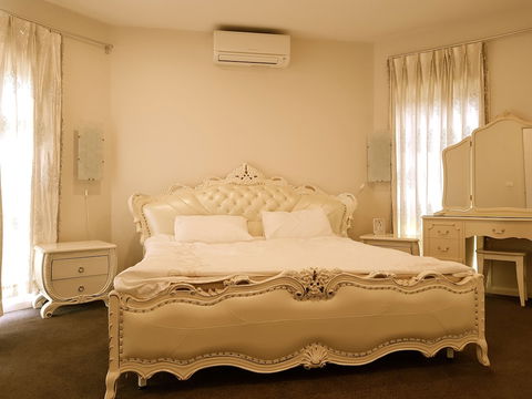 Signature Townhouse In Doncaster - New South Wales Tourism  0
