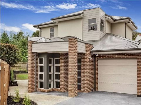Signature Townhouse In Doncaster - New South Wales Tourism  1