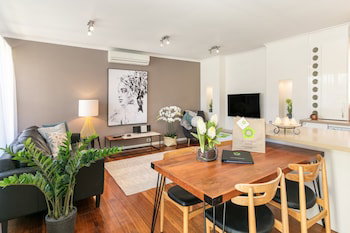 BOUTIQUE STAYS - Sandy Breeze 3 - New South Wales Tourism  0