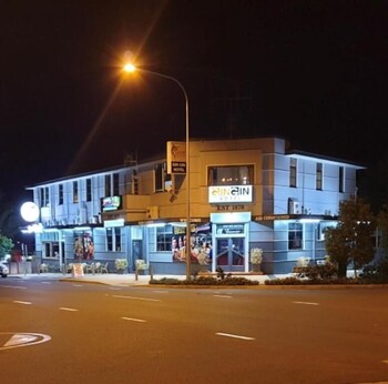 Gin Gin Budget Accommodation - New South Wales Tourism  0