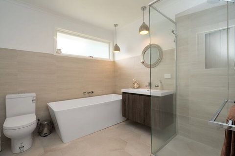 Xanadu Shores - New South Wales Tourism  4