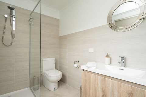 Xanadu Shores - New South Wales Tourism  5