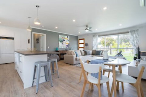 Xanadu Shores - New South Wales Tourism  0