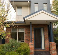 BOUTIQUE STAYS - Mentone Abode - New South Wales Tourism 