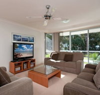 Bagnalls Beach Apartment Unit 3 / 153 Government Road - New South Wales Tourism 