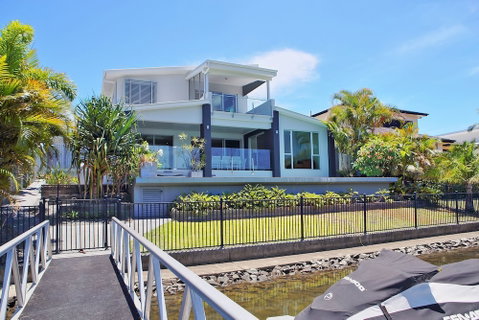 Serene Waters - New South Wales Tourism  0