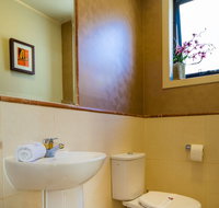 LUXE at Sanctuary Cove - New South Wales Tourism 