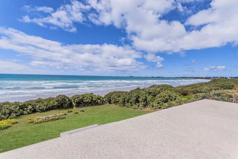 Aqua Mist Seascape - New South Wales Tourism  4